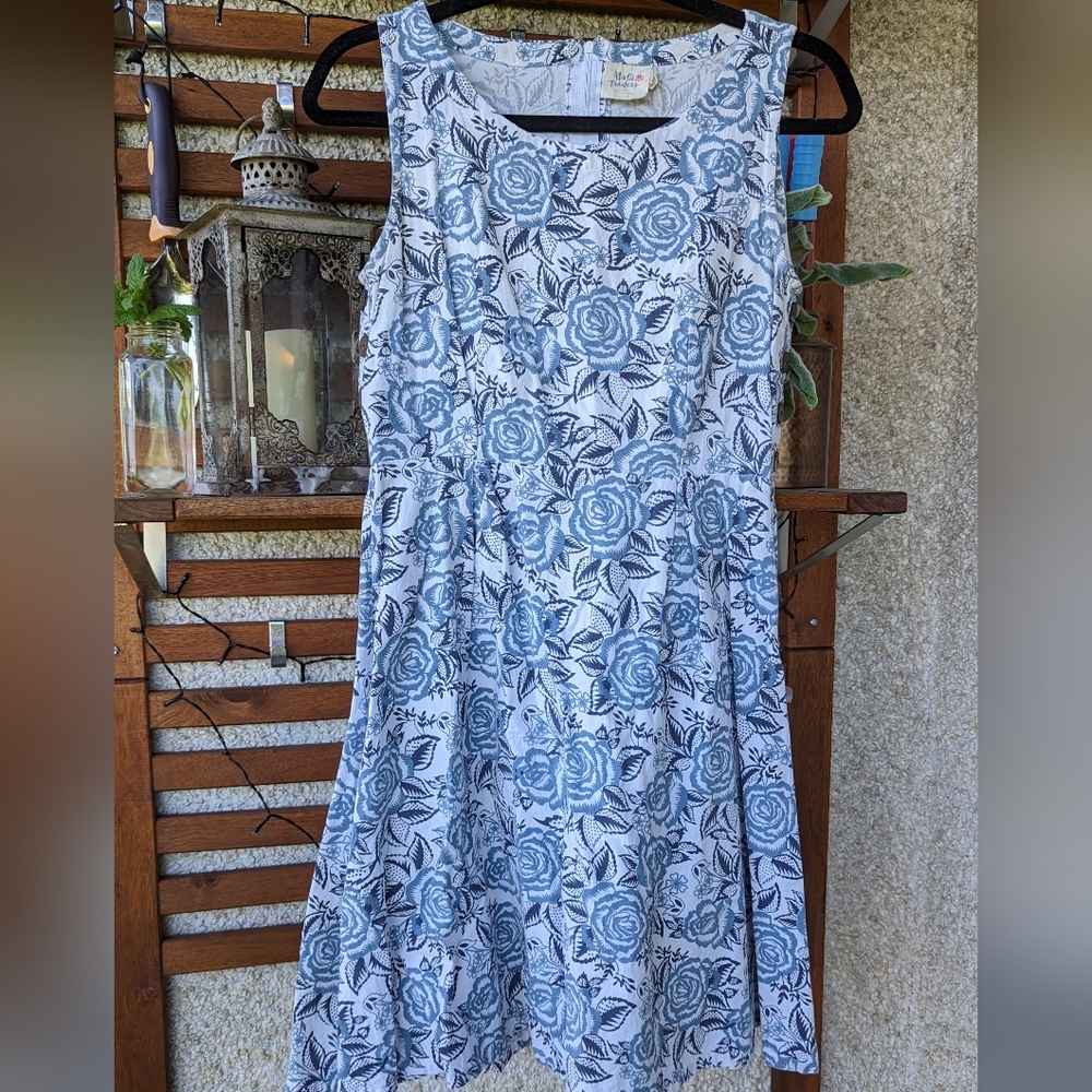 Mata Traders Blue and White Floral Dress Small